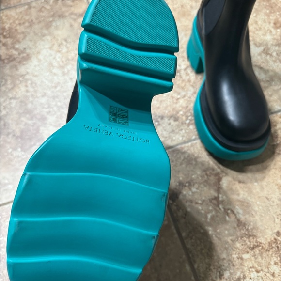 🆕 Bottega Veneta Flash Chelsea Boots - Picture 5 of 8